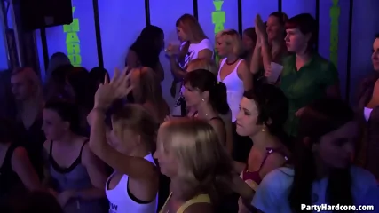 Damn. That Blonde Tho - Video Porno Gratuite HD | Jeux de Rue