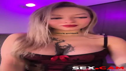 Tattooed Blonde Sings Very Sensually - Telegram Soft