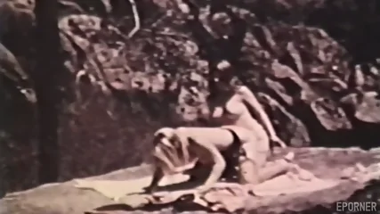 Vintage Lesbian Picnic - Video Porno Gratuite HD | Jeux de Rue