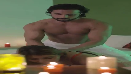 Desi OTT Star Preeti Puneet Nude Massage - Video Tendance HD | Jeux de Rue