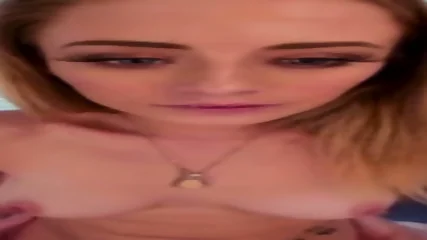 Kyler Quinn Virtual Sex VR - Video Porno Gratuite HD | Jeux de Rue