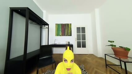 Lilit Sweet  - Covered VR - Video Porno Gratuite HD | Jeux de Rue