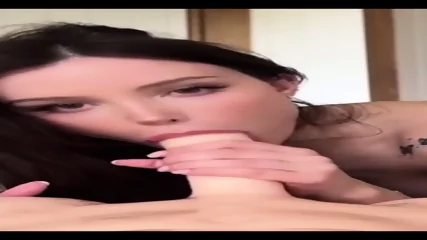 Dainty Dildo Fuck Very Sexy Squirt In Bed - Video Porno Gratuite HD | Jeux de Rue