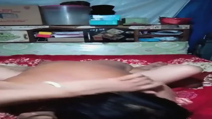 Pasutri Memadu Kasih