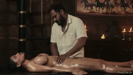 2345   Ayurvedic Massage Resmi Nair