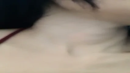 Flaca Saltando Su Dildo Y Su Pug En Ano