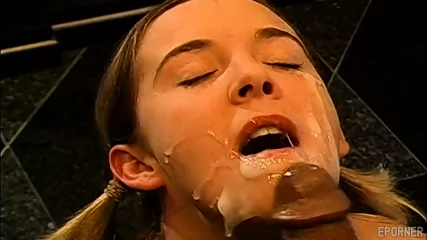 Girl Gives Interracial Blowjob And Facial Cumshot - Video Porno Gratuite HD | Jeux de Rue