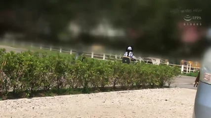 Part-time job girl with flushed face and feeling while serving customers 14 - Nouvelle Video HD | Jeux de Rue