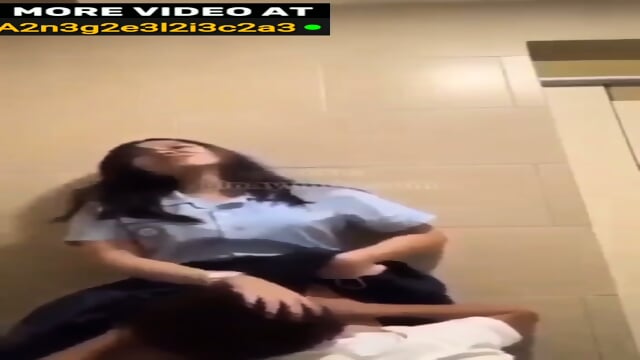 Madalas kami mag sex ni gf sa public CR mag jowang mga bagets Pinay teen scandal - Video Porno Gratuite HD | Jeux de Rue