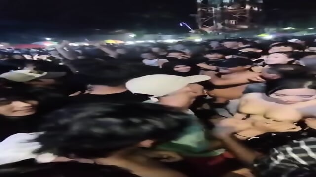 Nonton Konser Telanjang - Nouvelle Video HD | Jeux de Rue