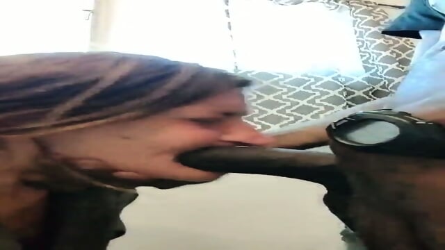 Homeless Granny Gums Long BBC - Video Tendance HD | Jeux de Rue