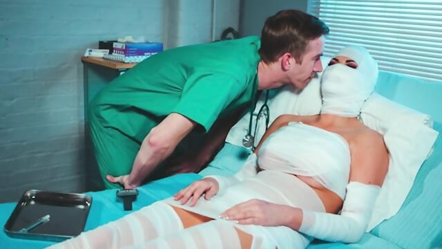 Jasmine Jae - Plastic Dreams - Video Porno Gratuite HD | Jeux de Rue