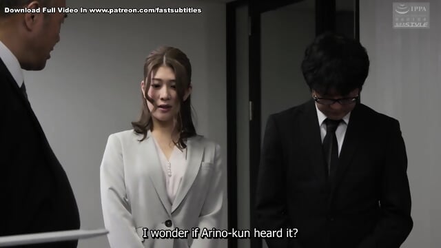 My Boss Tricked Me into Staying with My Wife in the Nude Photo Shoot NTR - Video Porno Gratuite HD | Jeux de Rue