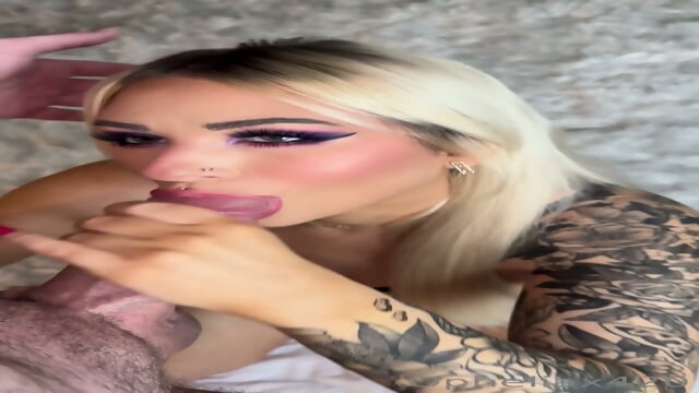 Blonde Blowjob Blue Bra - Video Porno Gratuite HD | Jeux de Rue