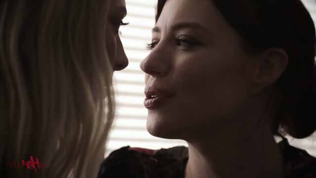 Teacher Jessica Seduced Student Lily - MILF Francaise - Videos HD | Jeux de Rue