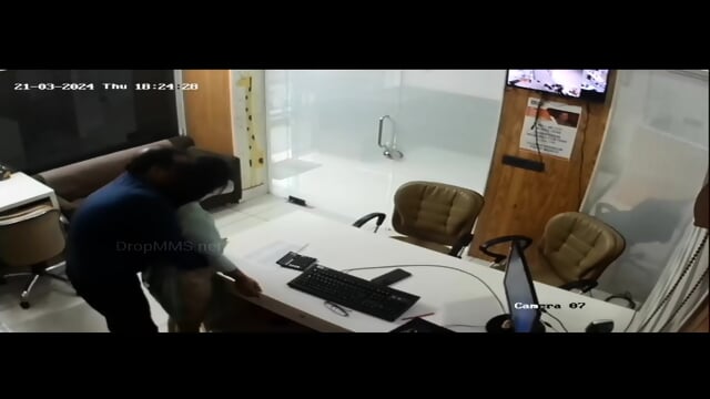 Extremely Beautiful Secretary Fucked by Manager in Office CCTV Cam Recorded (1)
