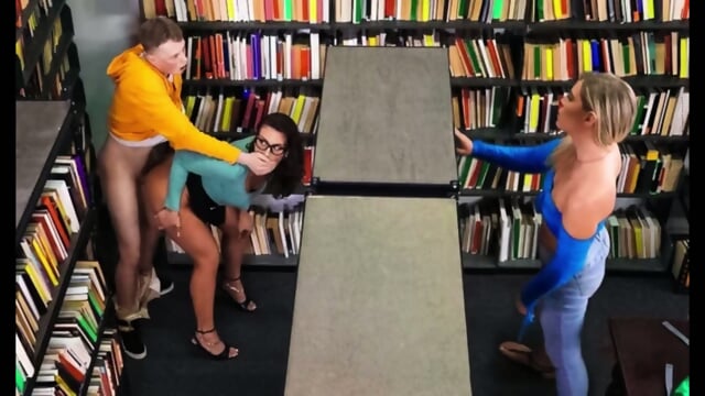 A brunette with glasses gave a cap to a student in the library - Video Porno Gratuite HD | Jeux de Rue